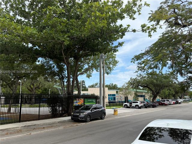 3220 Plaza Street 3220, Miami, FL 33133