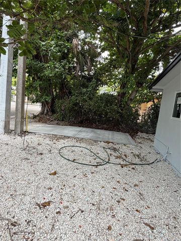 3220 Plaza Street 3220, Miami, FL 33133
