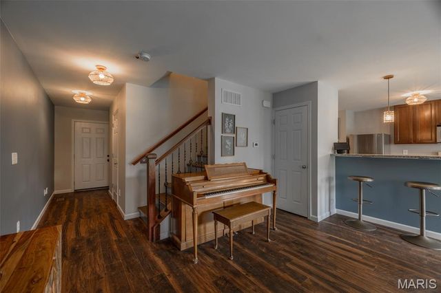 539 Country Circle Drive, Lake St Louis, MO 63367