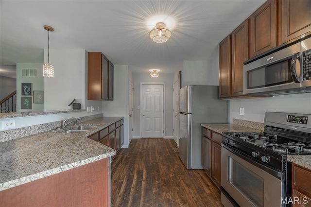 539 Country Circle Drive, Lake St Louis, MO 63367