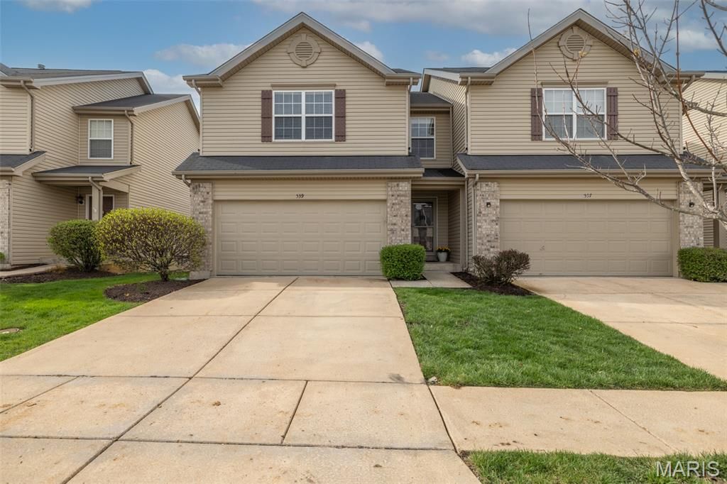 539 Country Circle Drive, Lake St Louis, MO 63367