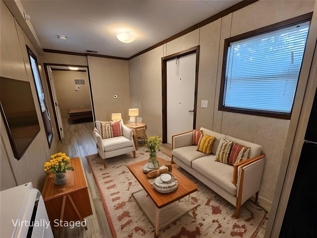 411 W Nelson Street, Conway, MO 65632