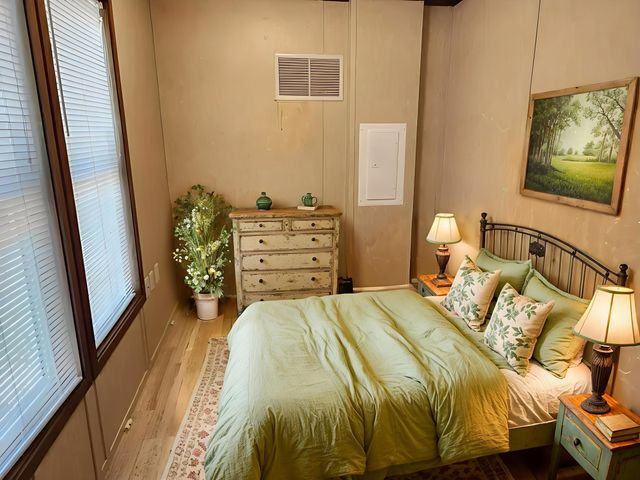 411 W Nelson Street, Conway, MO 65632