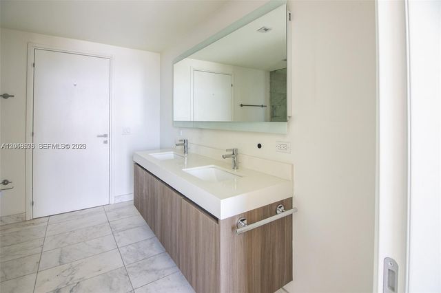 401 N Birch Road 1113, Fort Lauderdale, FL 33304