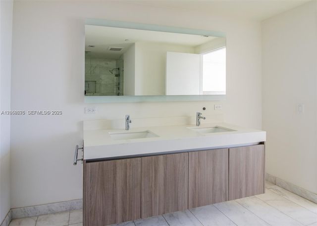 401 N Birch Road 1113, Fort Lauderdale, FL 33304