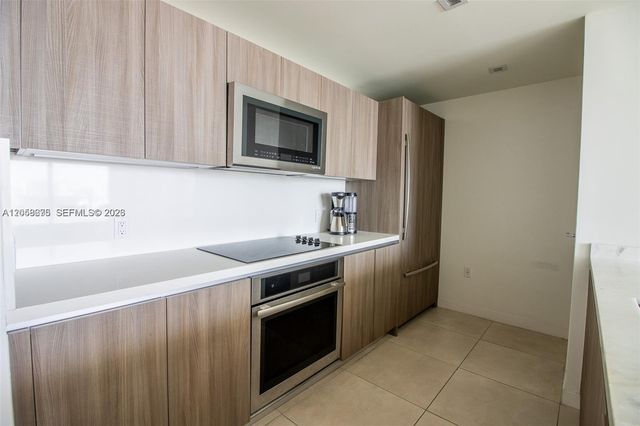 401 N Birch Road 1113, Fort Lauderdale, FL 33304