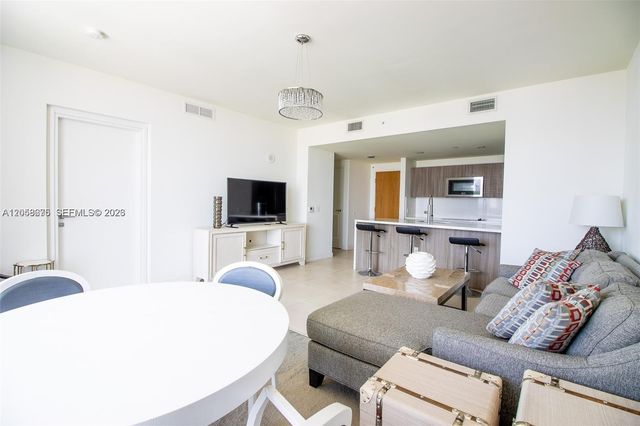 401 N Birch Road 1113, Fort Lauderdale, FL 33304