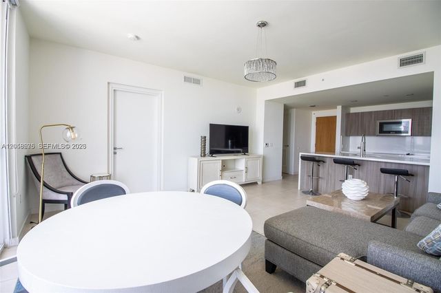 401 N Birch Road 1113, Fort Lauderdale, FL 33304
