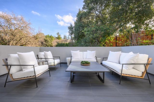 601 Joandra Court, Los Altos, CA 94024