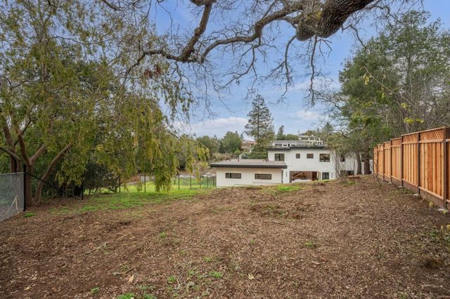 601 Joandra Court, Los Altos, CA 94024