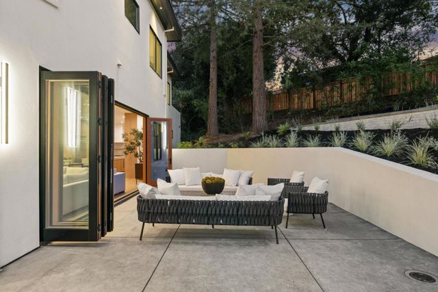 601 Joandra Court, Los Altos, CA 94024