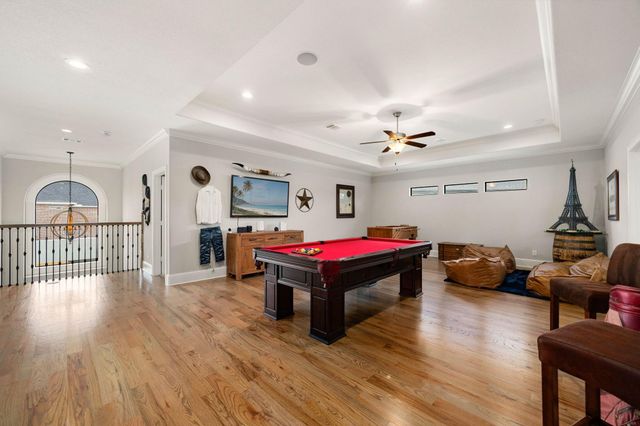 1847 Candlelight Place Drive, Houston, TX 77018
