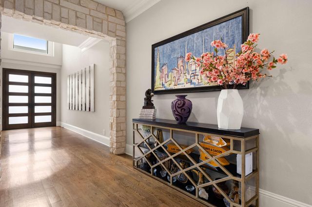 1847 Candlelight Place Drive, Houston, TX 77018