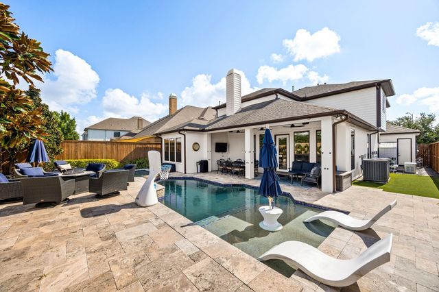 1847 Candlelight Place Drive, Houston, TX 77018