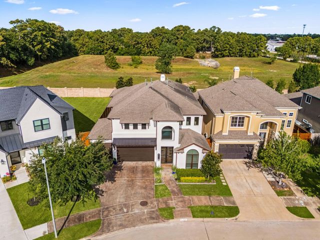 1847 Candlelight Place Drive, Houston, TX 77018
