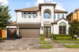 1847 Candlelight Place Drive, Houston, TX 77018