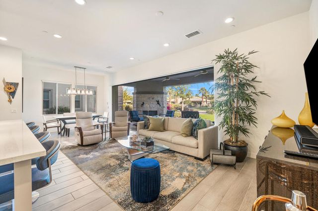1701 Retreat Circle, Palm Desert, CA 92260