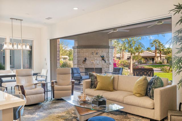 1701 Retreat Circle, Palm Desert, CA 92260