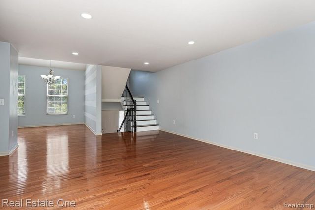 6963 Edgewater Drive, Troy, MI 48085