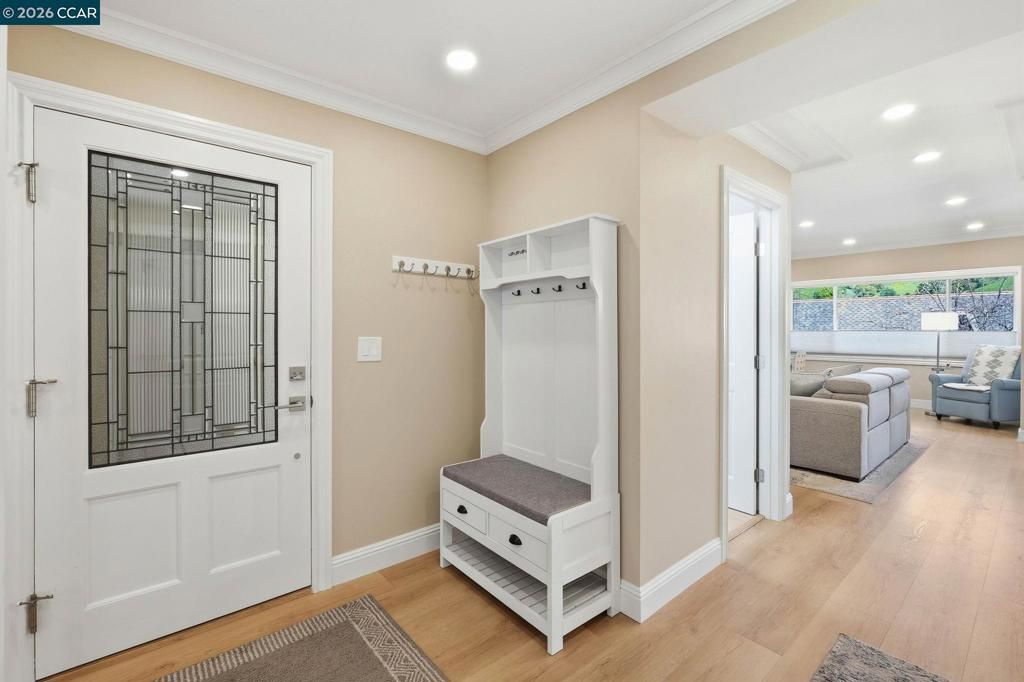 Image 11 of property listing at 3410 Tice Creek Dr 8, Walnut Creek, CA 94595