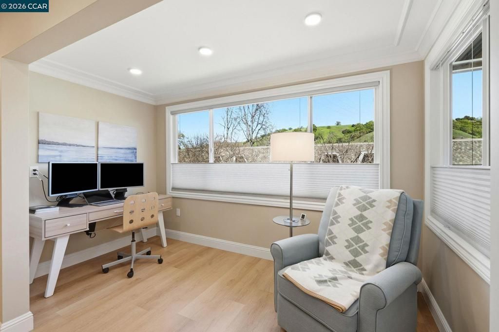 Image 26 of property listing at 3410 Tice Creek Dr 8, Walnut Creek, CA 94595