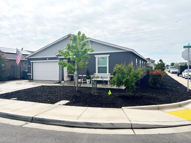 12080 Kadota Ave, Waterford, CA 95386