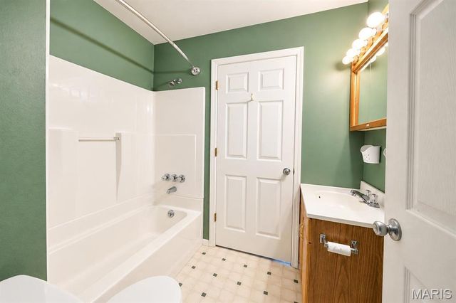 2236 Lee Avenue, Granite City, IL 62040