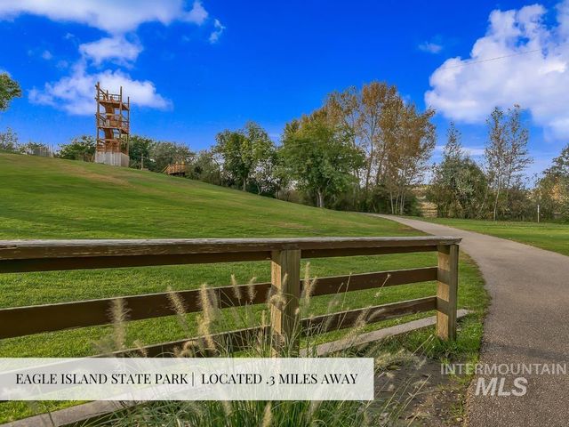 3498 W Golden Barrel St, Eagle, ID 83616