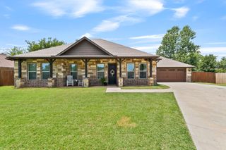 317 Edgewood Street, Krum, TX 76249