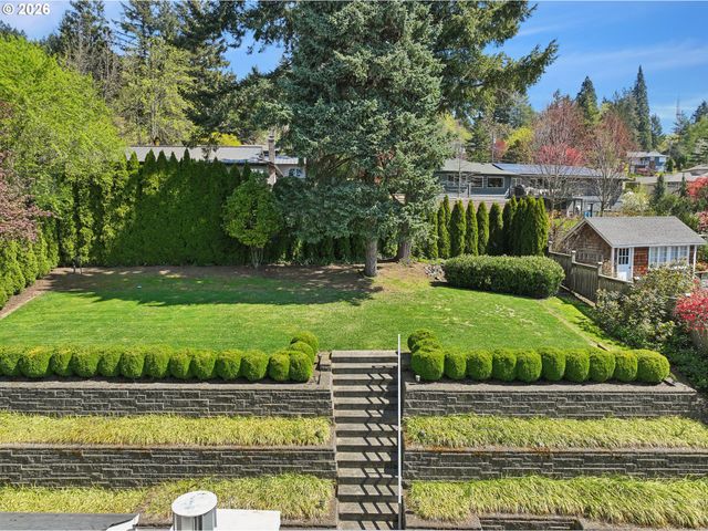 3938 Sw 36TH Pl, Portland, OR 97221