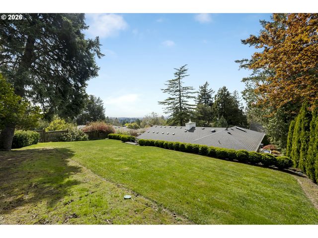 3938 Sw 36TH Pl, Portland, OR 97221