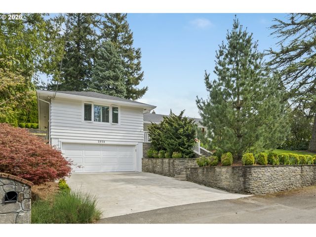 3938 Sw 36TH Pl, Portland, OR 97221