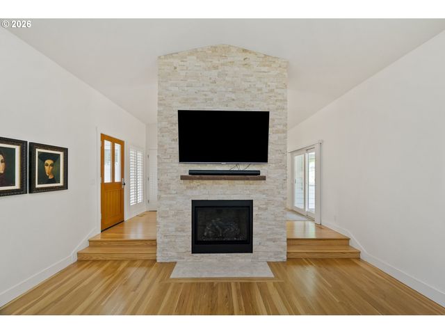 3938 Sw 36TH Pl, Portland, OR 97221