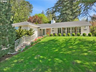 3938 Sw 36TH Pl, Portland, OR 97221