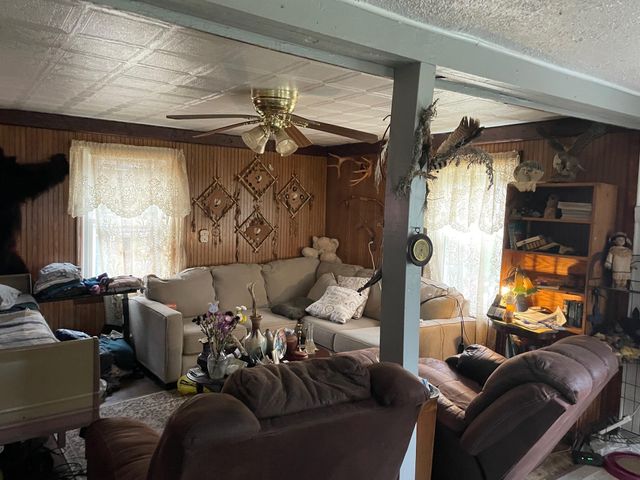 16206 Peters Farm Road, Norman Twp, MI 49644