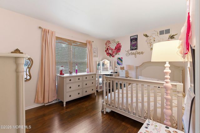 167 Black Oak Court, Toms River, NJ 08753