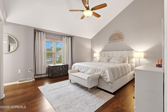 167 Black Oak Court, Toms River, NJ 08753