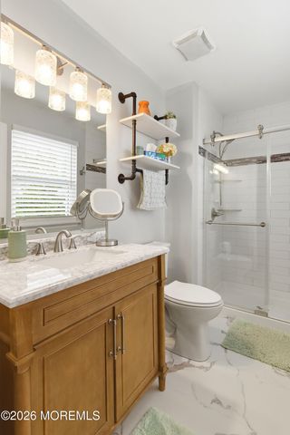 167 Black Oak Court, Toms River, NJ 08753