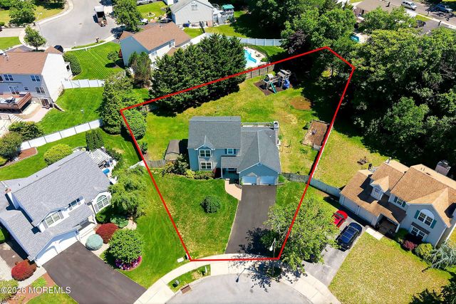 167 Black Oak Court, Toms River, NJ 08753