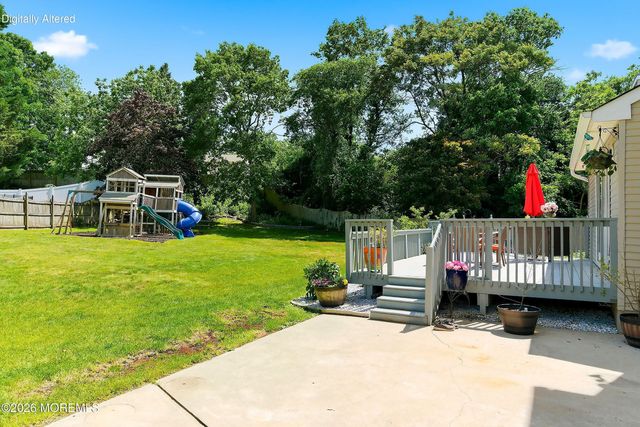 167 Black Oak Court, Toms River, NJ 08753