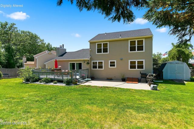 167 Black Oak Court, Toms River, NJ 08753