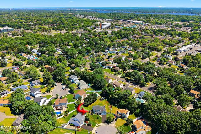 167 Black Oak Court, Toms River, NJ 08753