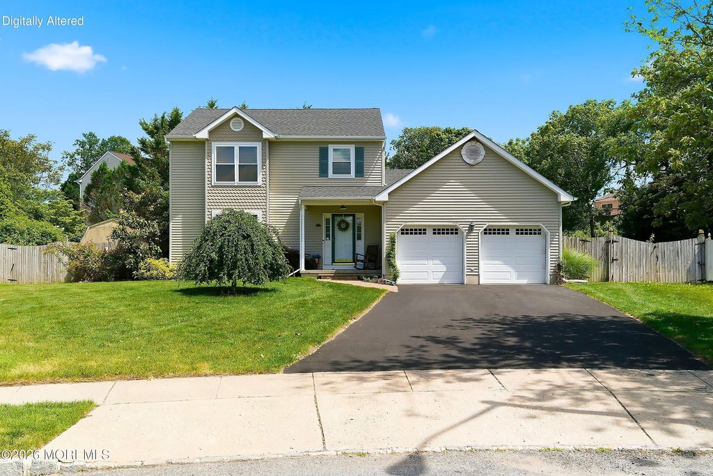 167 Black Oak Court, Toms River, NJ 08753