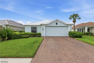 2447 Woodbourne PL, Cape Coral, FL 33991