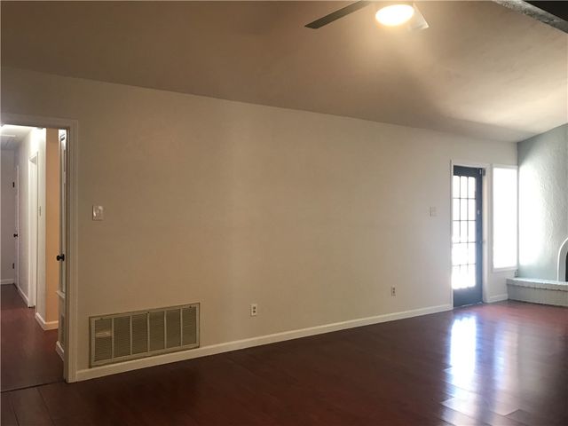 4405 Congressional Dr, Corpus Christi, TX 78413