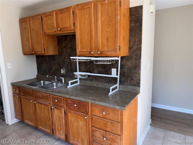 12846 Georgiana Avenue, Warren, MI 48089