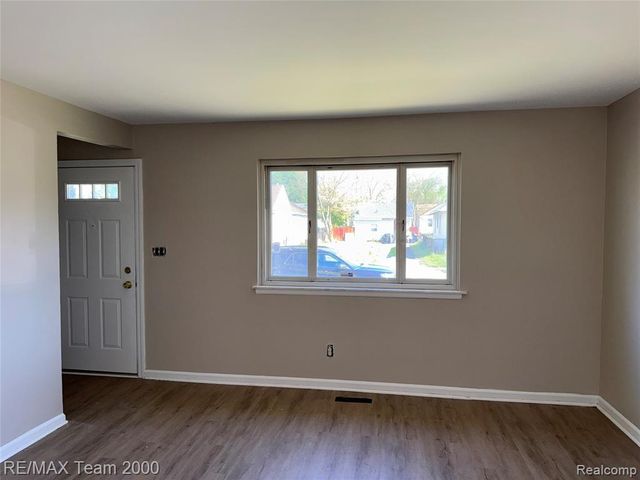 12846 Georgiana Avenue, Warren, MI 48089