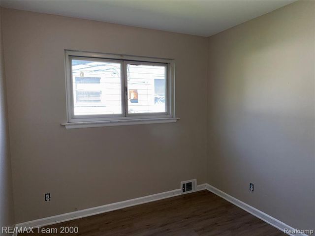 12846 Georgiana Avenue, Warren, MI 48089