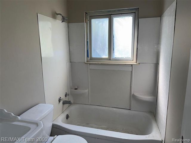12846 Georgiana Avenue, Warren, MI 48089