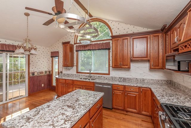 1202 Substation Road, Brunswick, OH 44212